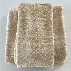 Vintage Fieldcrest Cotton Towel Beige Jacquard Floral Pattern mid century retro